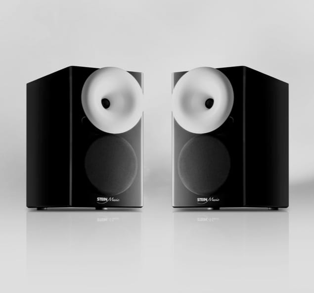 Image of 2 zx9 speakers